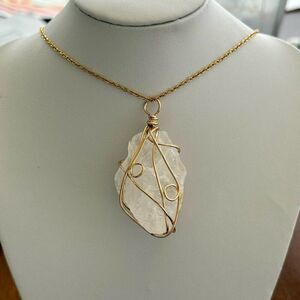 Stunning White Crystal Quartz Pendant Gold 22” Adjustable Necklace New